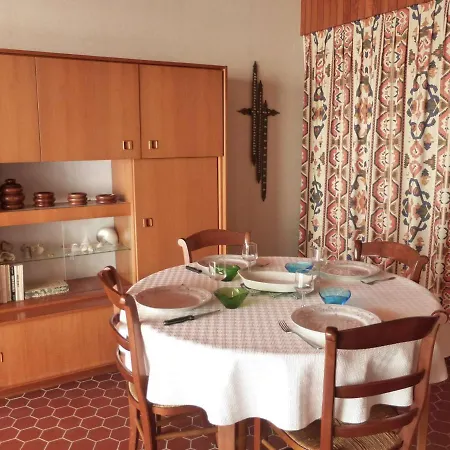 Appartement spacieux 1er étage avec balcon, vue mer, double garage à Saint-Gilles-Croix-de-Vie - FR-1-224-775 Appartement Saint-Gilles-Croix-de-Vie