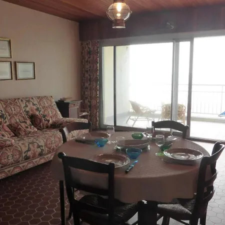 Appartement Appartement spacieux 1er étage avec balcon, vue mer, double garage à Saint-Gilles-Croix-de-Vie - FR-1-224-775